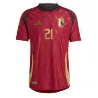 Camisa de Futebol Bélgica Timothy Castagne #21 Equipamento Principal Europeu 2024 Manga Curta